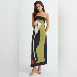 New with tags Commense Abstract Multicolor dress with stretch
